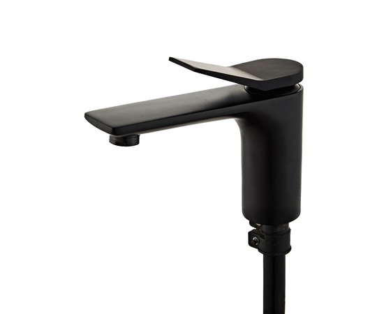 Смеситель для раковины Oliveeka F05B черный