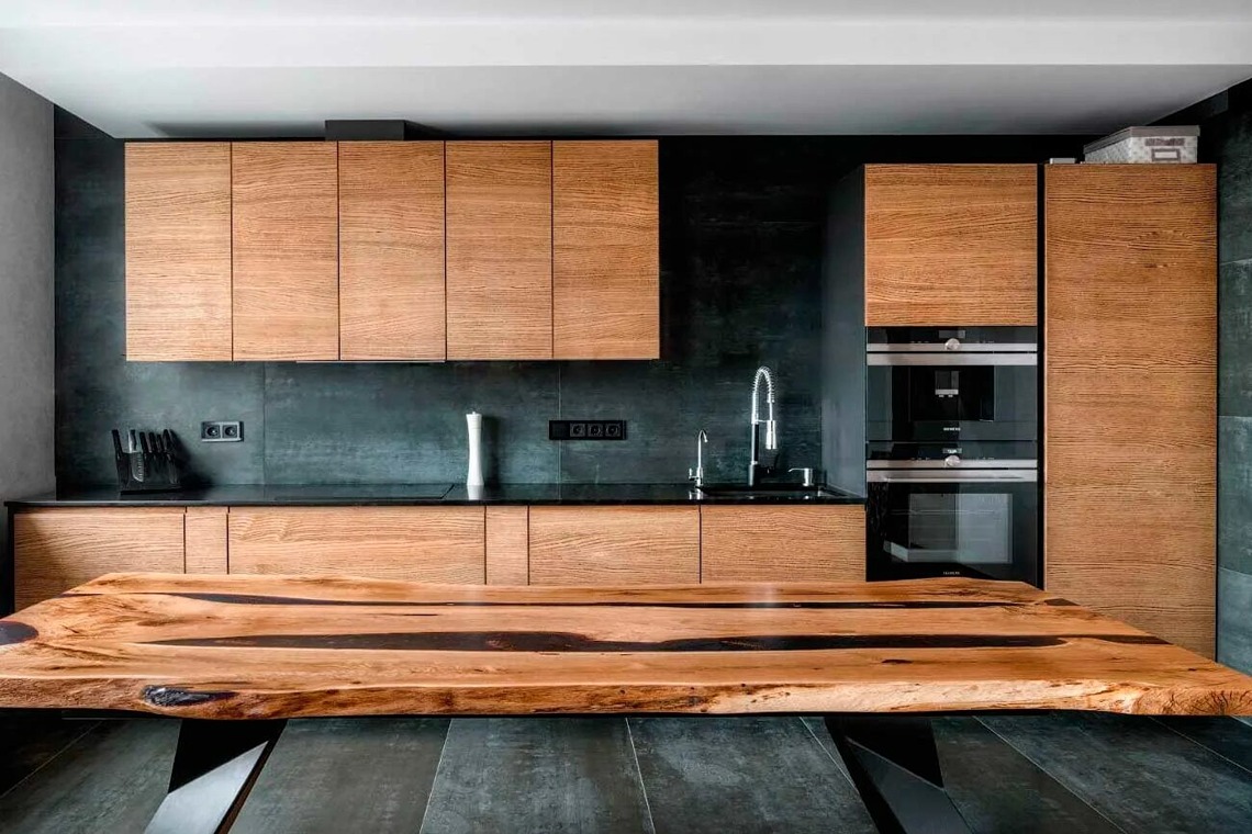 деревянная кухня в интерьере