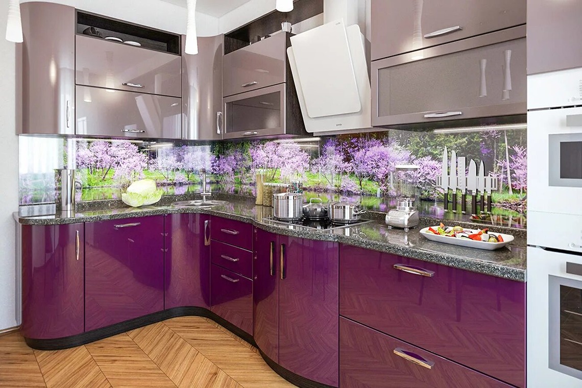 дизайн кухни из акрила в фиолетовых тонах