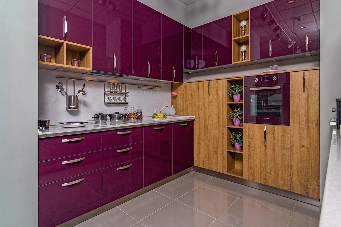 дизайн кухни из ДСП в фиолетовых тонах